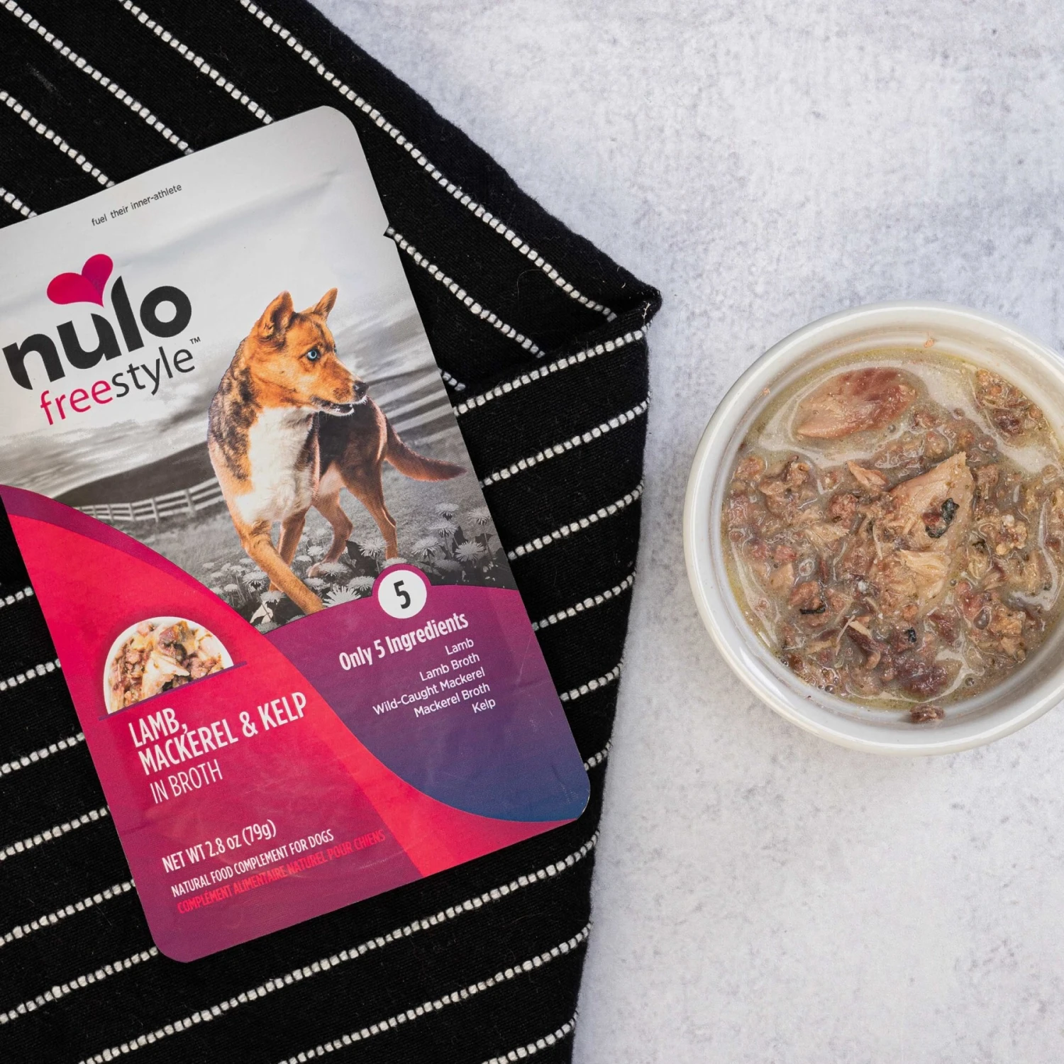 Nulo FreeStyle Lamb, Mackerel, & Kelp In Broth Dog Food Topper 8 Nulo FreeStyle Lamb, Mackerel, & Kelp In Broth Dog Food Topper - Image 8