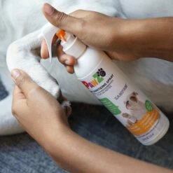 Pawz SaniPaw Sanitizing Dog & Cat Spray, 8-oz Bottle 8 Pawz SaniPaw Sanitizing Dog & Cat Spray, 8-oz Bottle -Pet Wellness 262731 PT2. AC SS1800 V1606372923