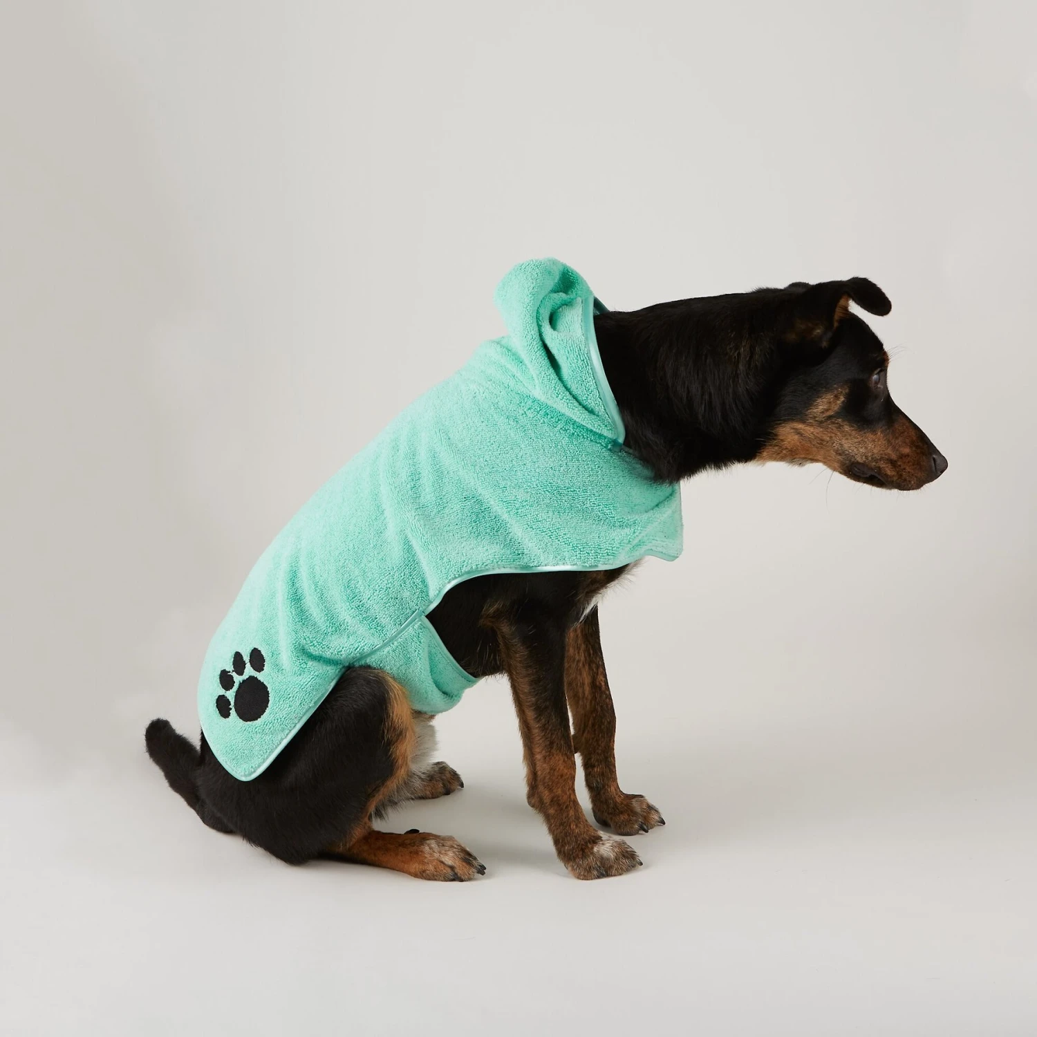 Bone Dry Embroidered Paw Dog & Cat Robe 5 Bone Dry Embroidered Paw Dog & Cat Robe - Image 5