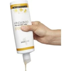 Isle Of Dogs Silky Oatmeal Conditioner For Dogs -Pet Wellness 83559 PT2. AC SS1800 V1543272000